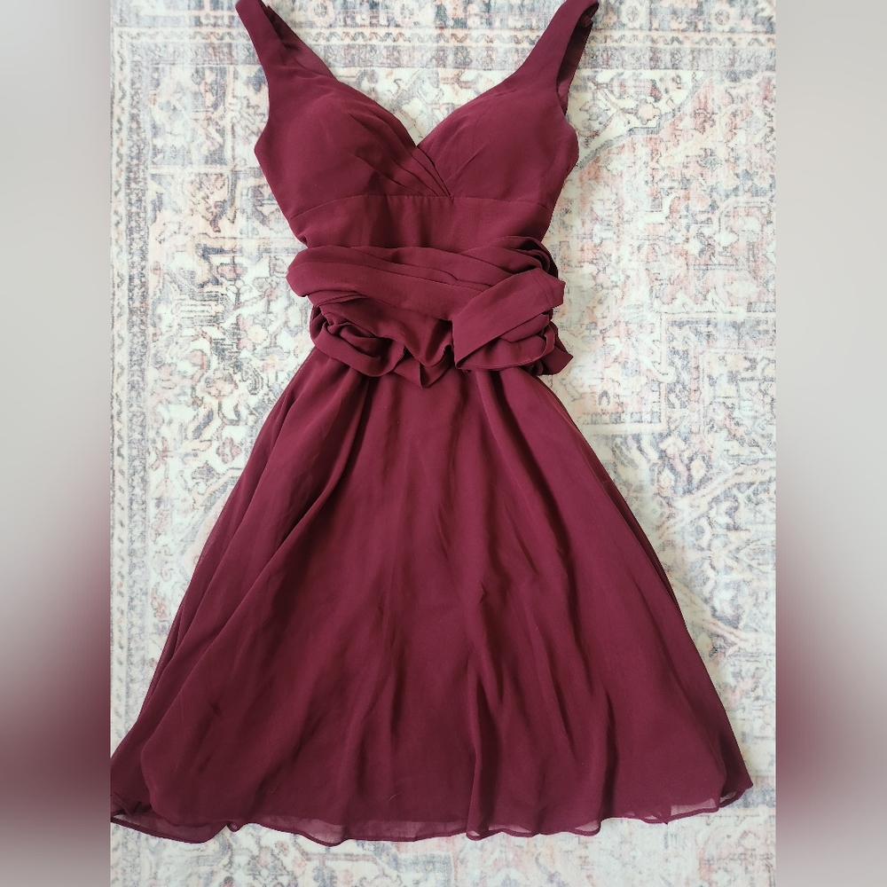 Elegant Burgundy Strapless Dress